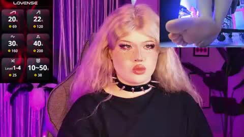 LilithNelson online show from July 7, 2:35 am