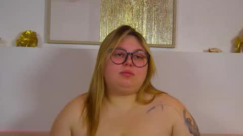 LillianHaig online show from March 2, 6:47 pm