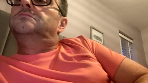 lills16 online show from November 28, 4:25 pm