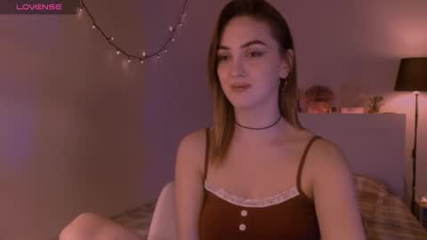 LillyFarey online show from October 31, 7:14 pm