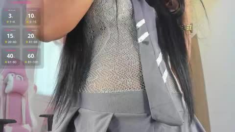 lillyy16 online show from November 4, 11:00 am