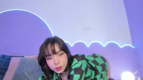 Lilou online show from February 19, 2:22 pm