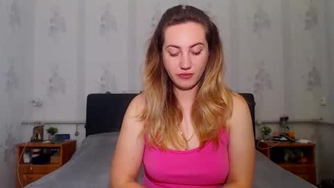 lilu_cute25 online show from May 17, 6:17 pm