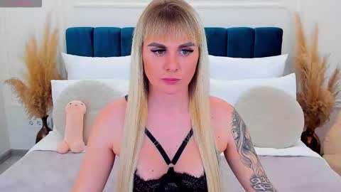 Lilu online show from March 23, 1:27 pm