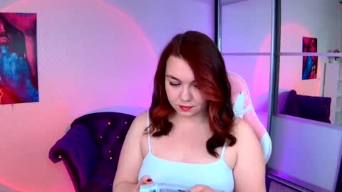 Lilu online show from February 15, 12:22 pm