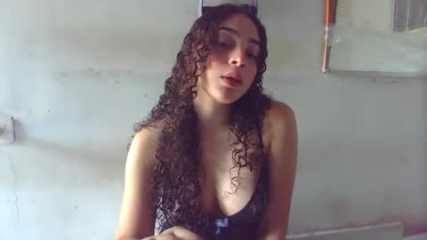 lily_anal_squirt online show from March 1, 4:11 pm