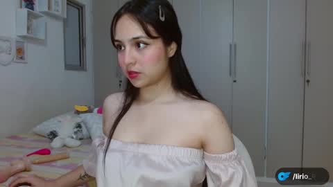 Snapshot of lily_crushx chatting on January 12, 8:36 am Lirio         online show from January 12, 8:36 am
