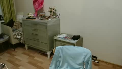 Snapshot of lily_dollyx chatting on September 14, 6:20 pm Lily dollyx online show from September 14, 6:20 pm