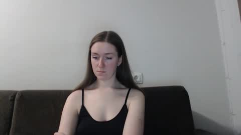 lily_love_x online show from November 27, 4:53 am