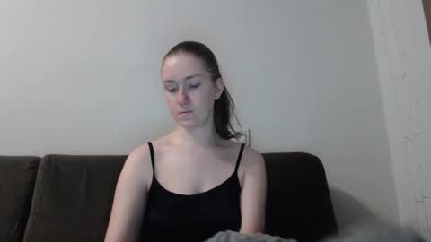 lily_love_x online show from November 7, 12:57 am