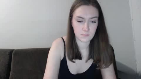 lily_love_x online show from December 1, 12:19 am