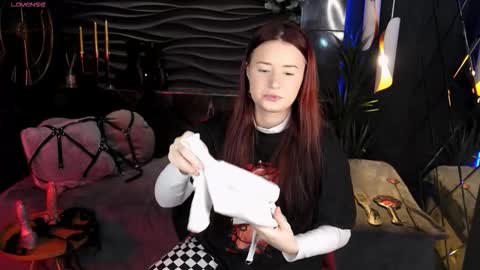 Lily online show from January 13, 7:16 am