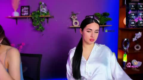 Lily online show from April 22, 6:48 pm