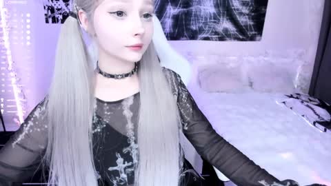 Lily online show from April 6, 4:21 am