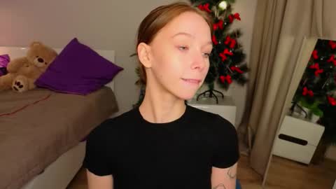 lilylisy online show from January 14, 12:02 pm