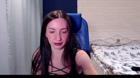 Lily online show from December 1, 5:16 am