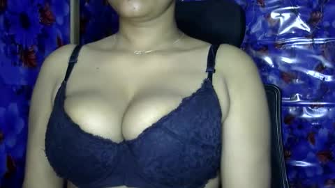 limaakter246618 online show from April 18, 7:58 pm