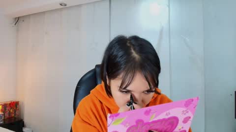  Lina Bedoya  online show from December 18, 11:49 am