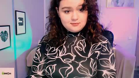 Lina online show from December 21, 5:29 pm