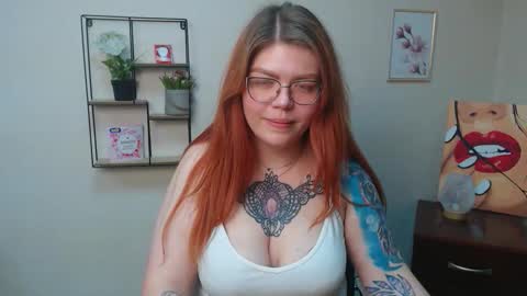 lina_ri online show from December 4, 5:45 pm