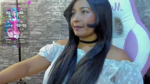 LINA SANCHEZ online show from March 31, 9:04 pm