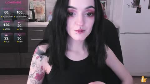 Lina 3  1715622743 online show from December 18, 6:36 pm