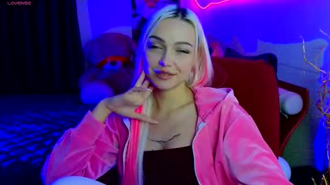 I am Lina online show from November 9, 2:20 pm