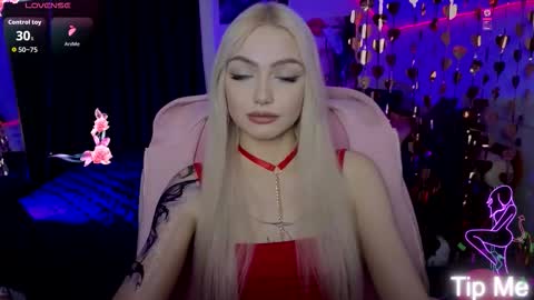 I am Lina online show from March 25, 2:57 pm