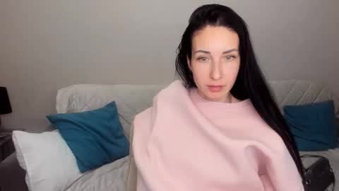 LinaLivee online show from January 18, 3:54 pm