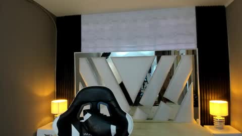  Linda  online show from February 4, 6:56 pm