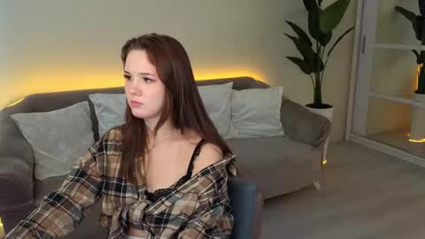 Snapshot of linda__robertz chatting on September 27, 8:34 am linda__robertz online show from September 27, 8:34 am