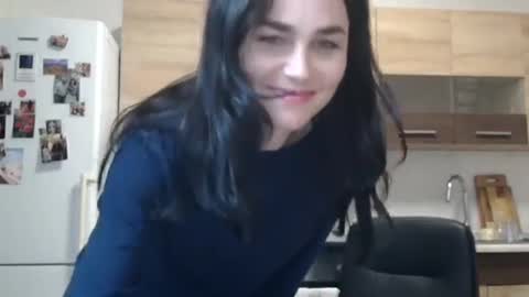 Linda online show from October 4, 7:00 pm