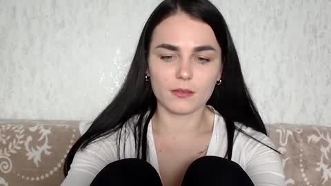 Linda online show from February 19, 7:37 pm