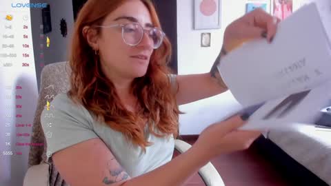 Giggles  online show from January 16, 2:51 pm