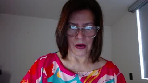 Linda Hanna online show from November 14, 2:41 pm