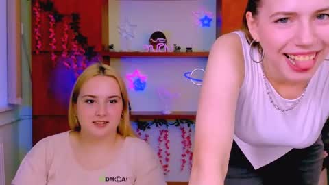 linda_lynx online show from July 18, 9:11 am