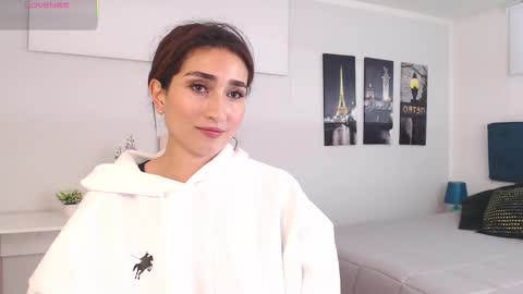 Maria Paula online show from March 8, 12:31 pm