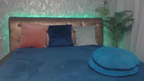 Linda online show from February 8, 2:59 am