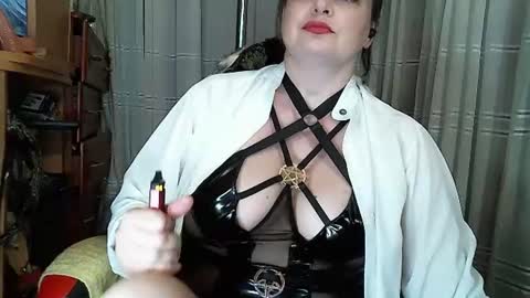 lindasweet53 online show from June 27, 6:25 pm