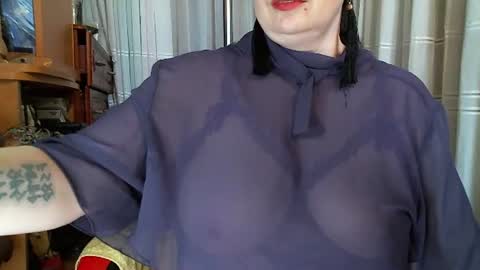 lindasweet53 online show from June 15, 11:35 am