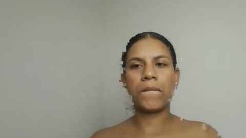 lineichun1708 online show from November 18, 7:06 pm