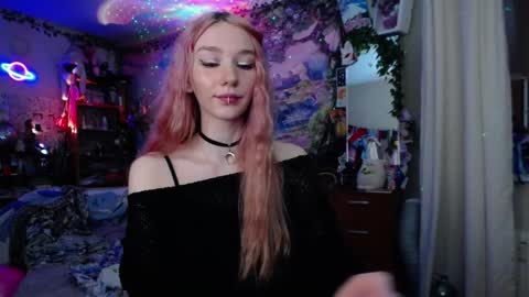 Lin online show from November 27, 7:32 pm