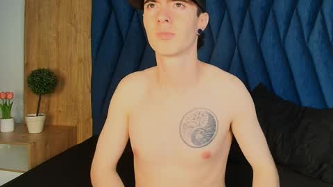 Lio online show from March 30, 3:17 am