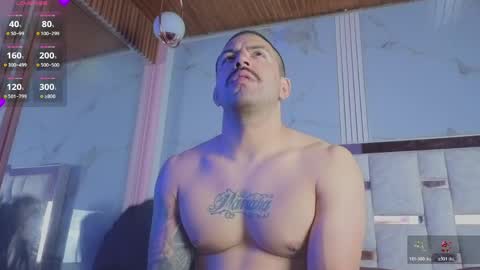 Lion and Aria online show from May 6, 11:27 am