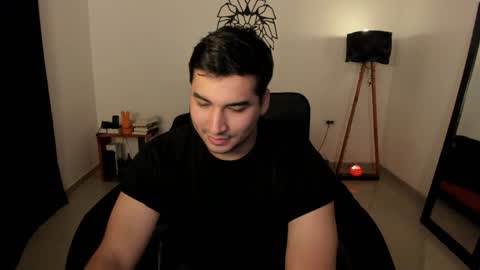 Lion online show from April 10, 6:30 am