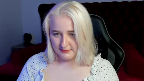 LioraArdyn online show from May 28, 5:33 pm
