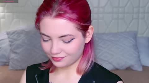 Snapshot of lisa_adam chatting on October 7, 6:37 pm lissi online show from October 7, 6:37 pm