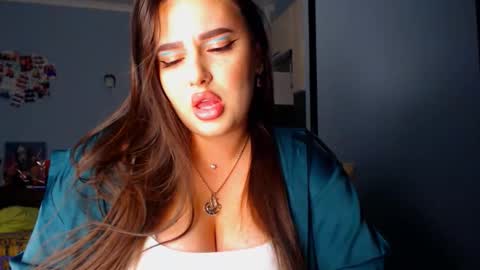 lisa_lady_golden online show from September 14, 8:10 pm