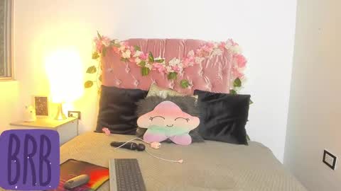 Lisa Thompson online show from September 10, 3:29 am