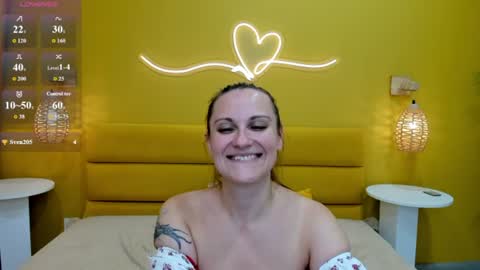 Ur sensual Lisa online show from July 7, 6:47 am